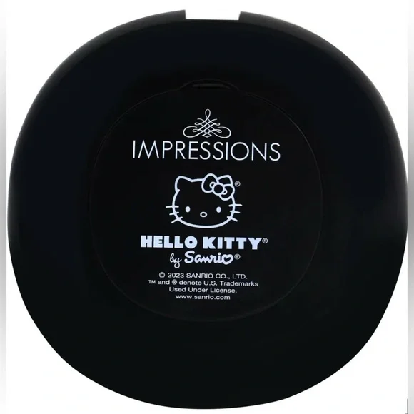 Impressions Vanity Hello Kitty Supercute Signature Print LED Compact Mirror - Picture 6 of 7
